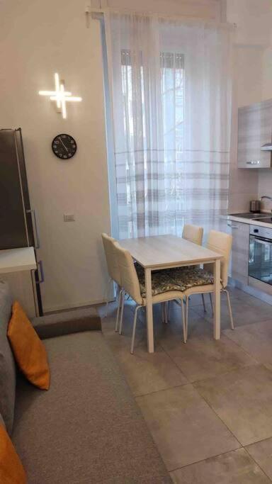 - Fuorisalone Apartment Mailand